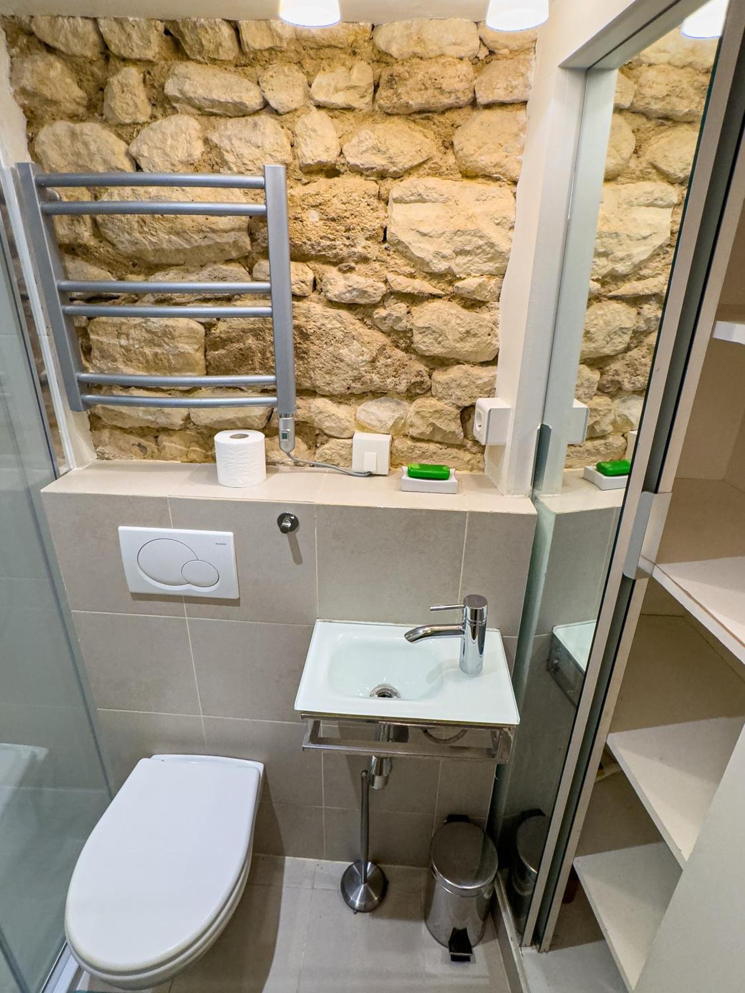 Appartement Studio Independant De Charme Parijs